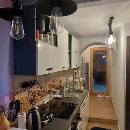 Atraktivna Kuca Sa Saunom I Grijanim Jacuzzijem Holiday home