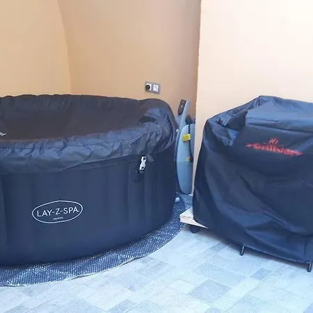 Holiday home Atraktivna Kuca Sa Saunom I Grijanim Jacuzzijem Cres