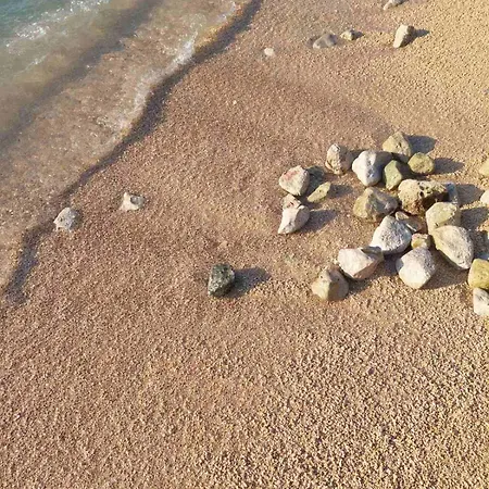 Atraktivna Kuca Sa Saunom I Grijanim Jacuzzijem Holiday home Cres